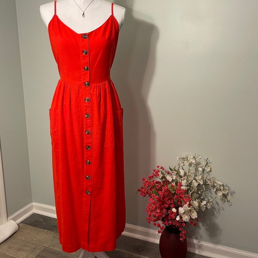 Hot summer dress!! Never worn - ever!